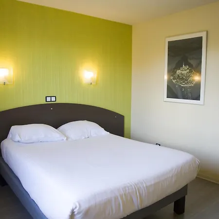 De La Baie Hotell 2*