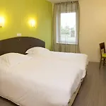 De La Baie Hotel