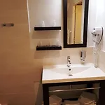 De La Baie מלון 2*