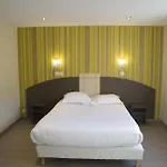 Hotel De La Baie 2*