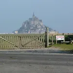 De La Baie Hotel Mont St. Michel