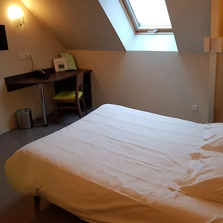 Hotel De La Baie 2*